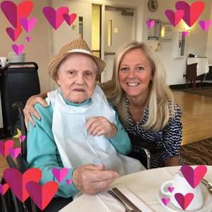 Meet your Posher, Debbie